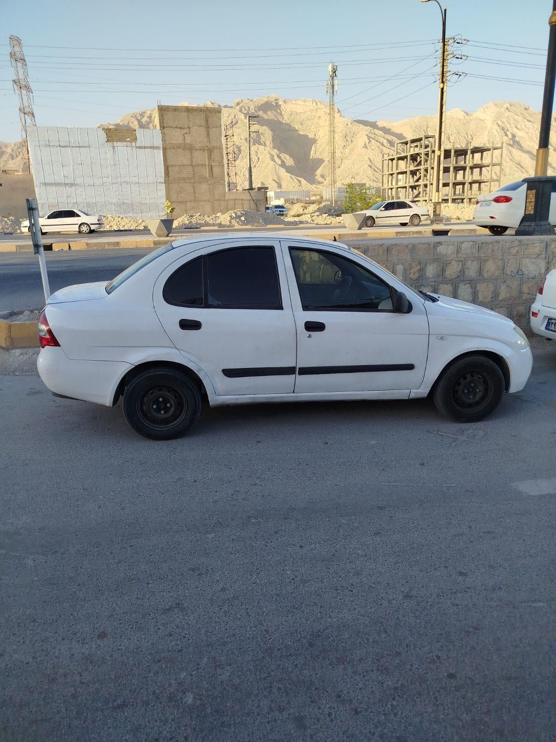 تیبا صندوق دار LX - 1390