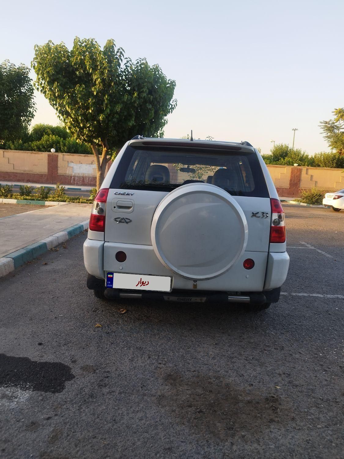 ام وی ام X33 دنده‌ای ساده - 2012