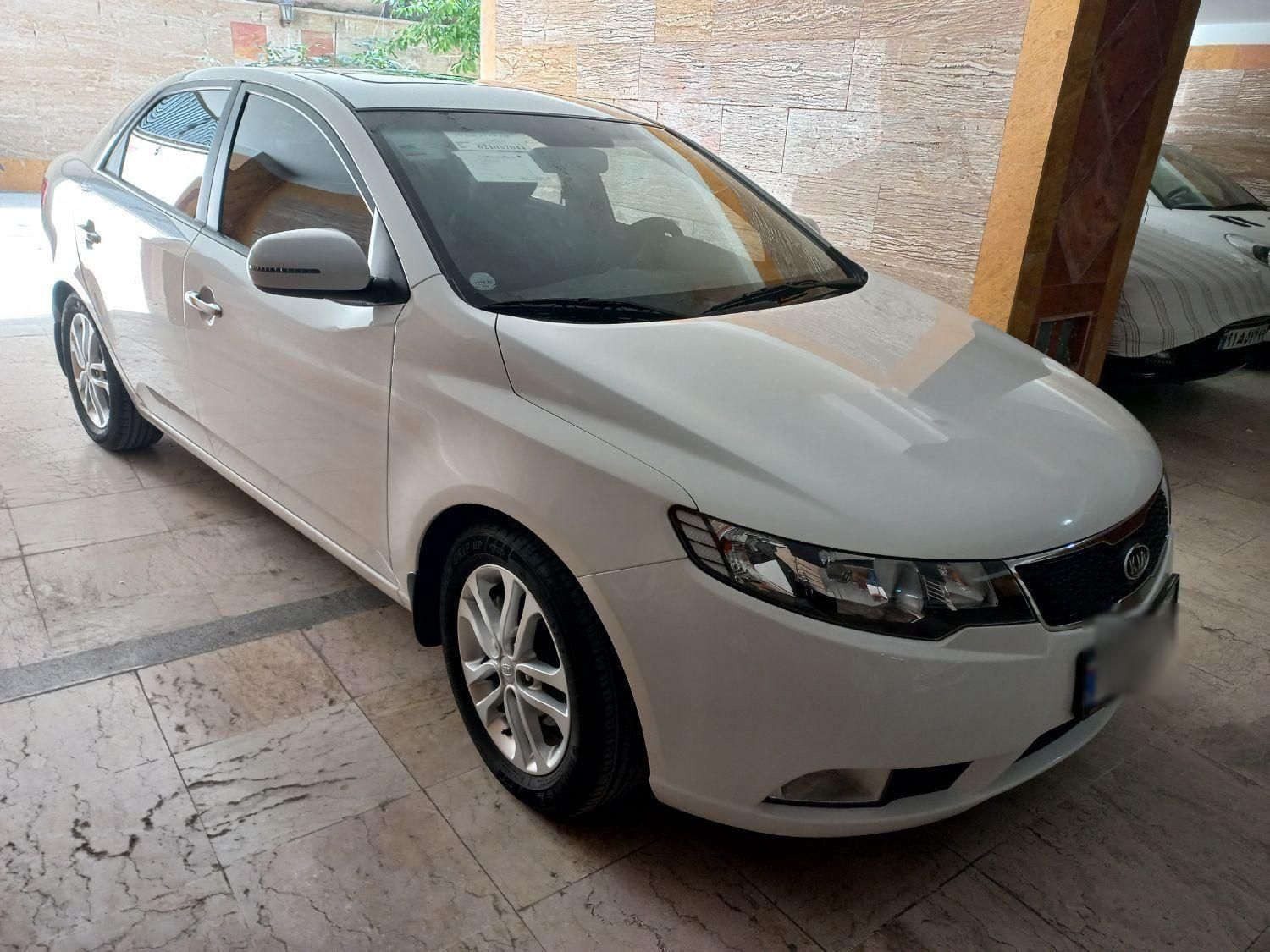 کیا سراتو 2.0 لیتر اتوماتیک GT لاین - 2018