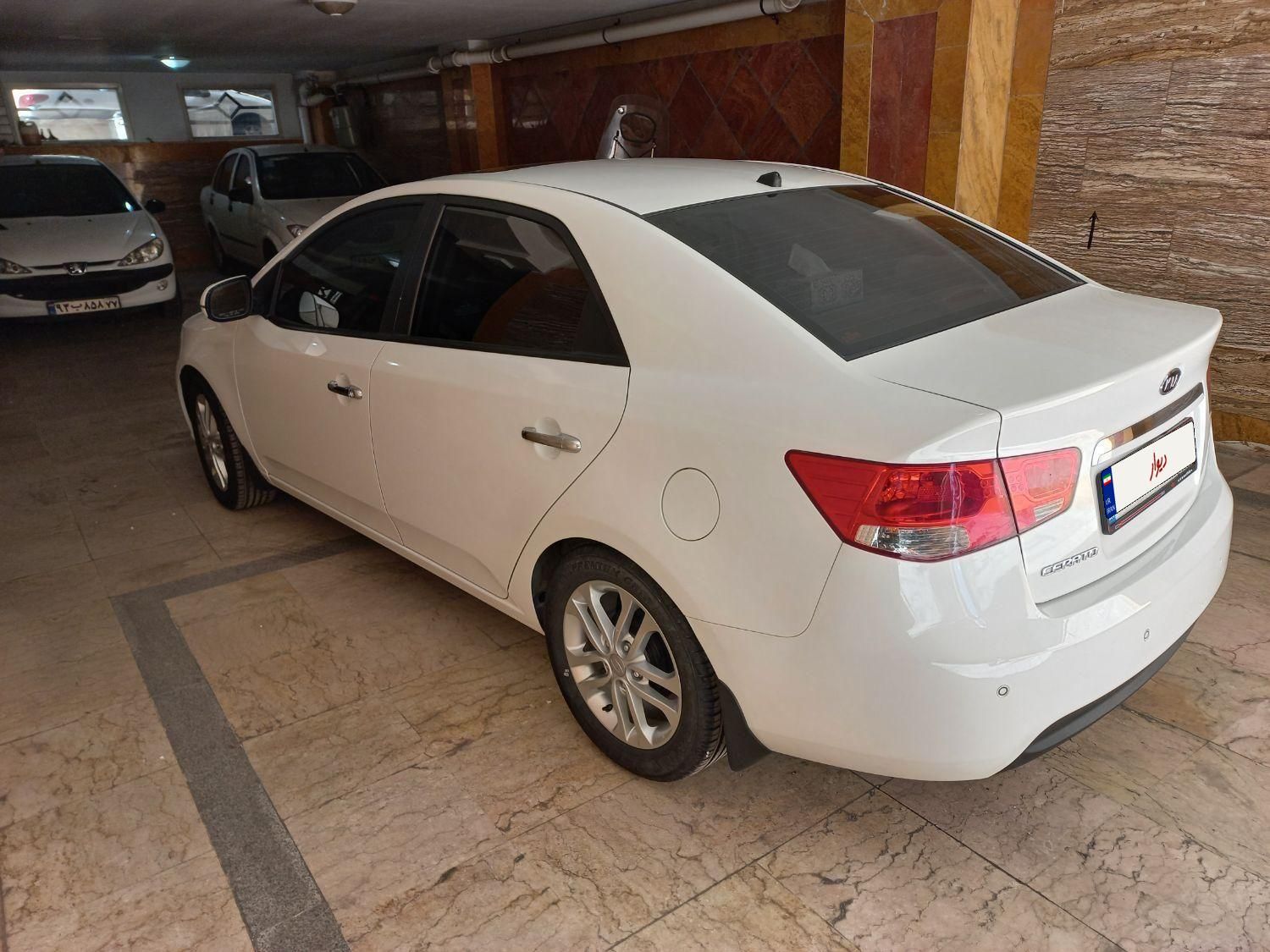 کیا سراتو 2.0 لیتر اتوماتیک GT لاین - 2018