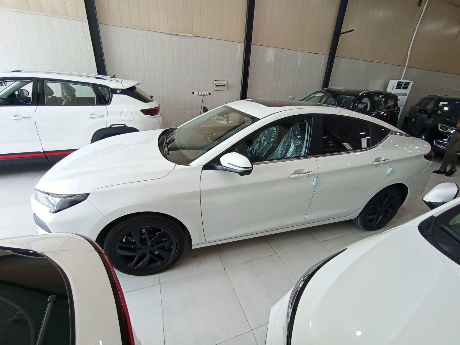 کی ام سی J7 اتوماتیک - 2025