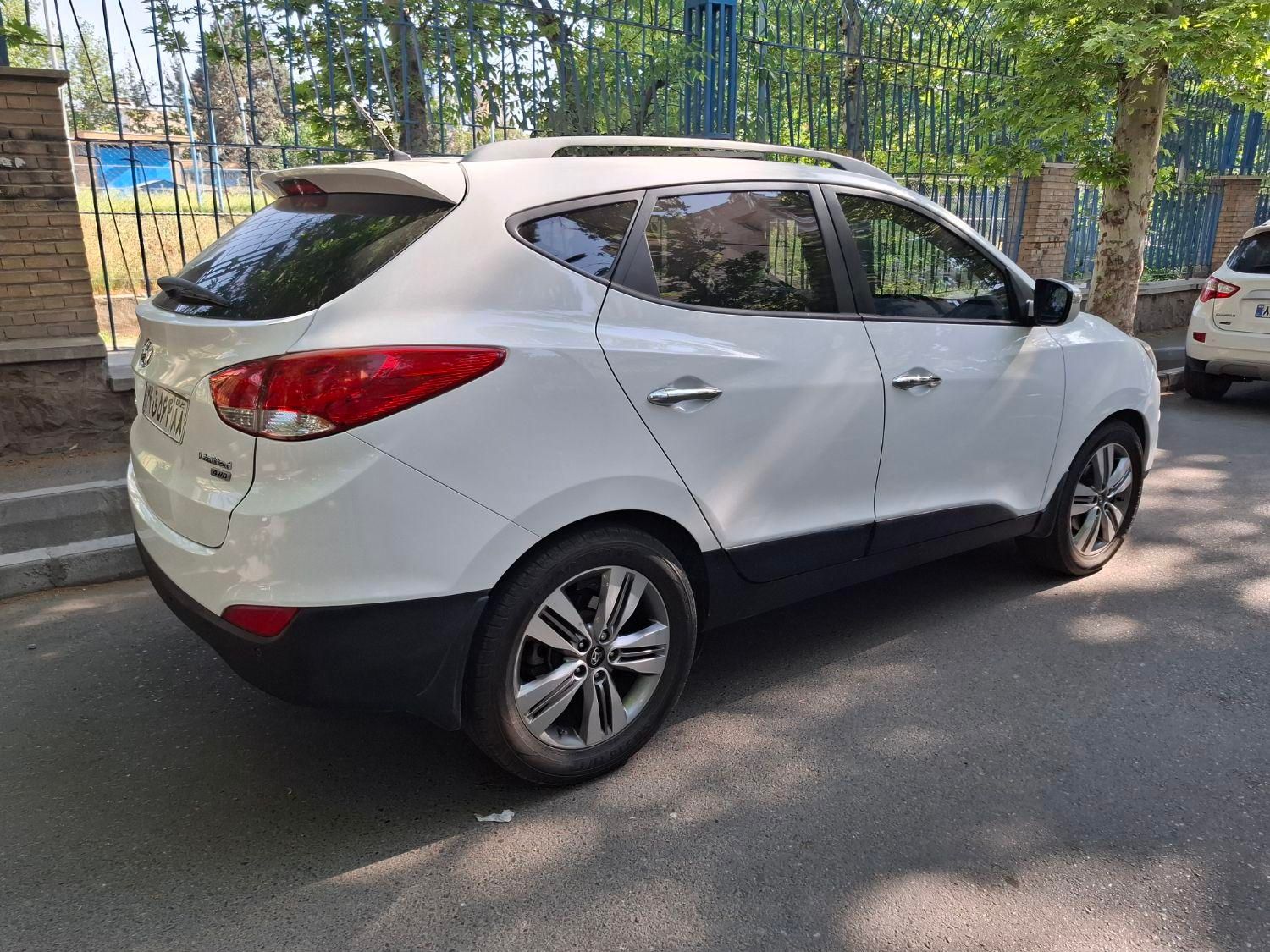 هیوندای توسان 2.4 لیتر - 2014