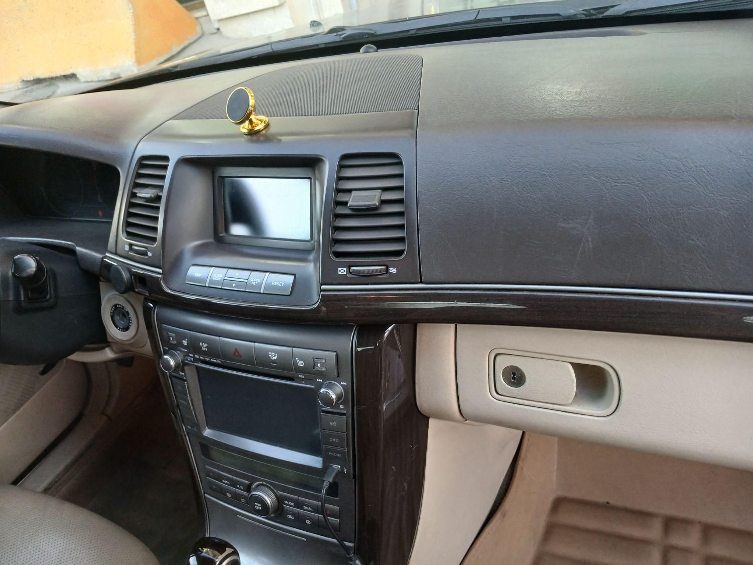 کیا اپیروس سوپر رویال - 2008