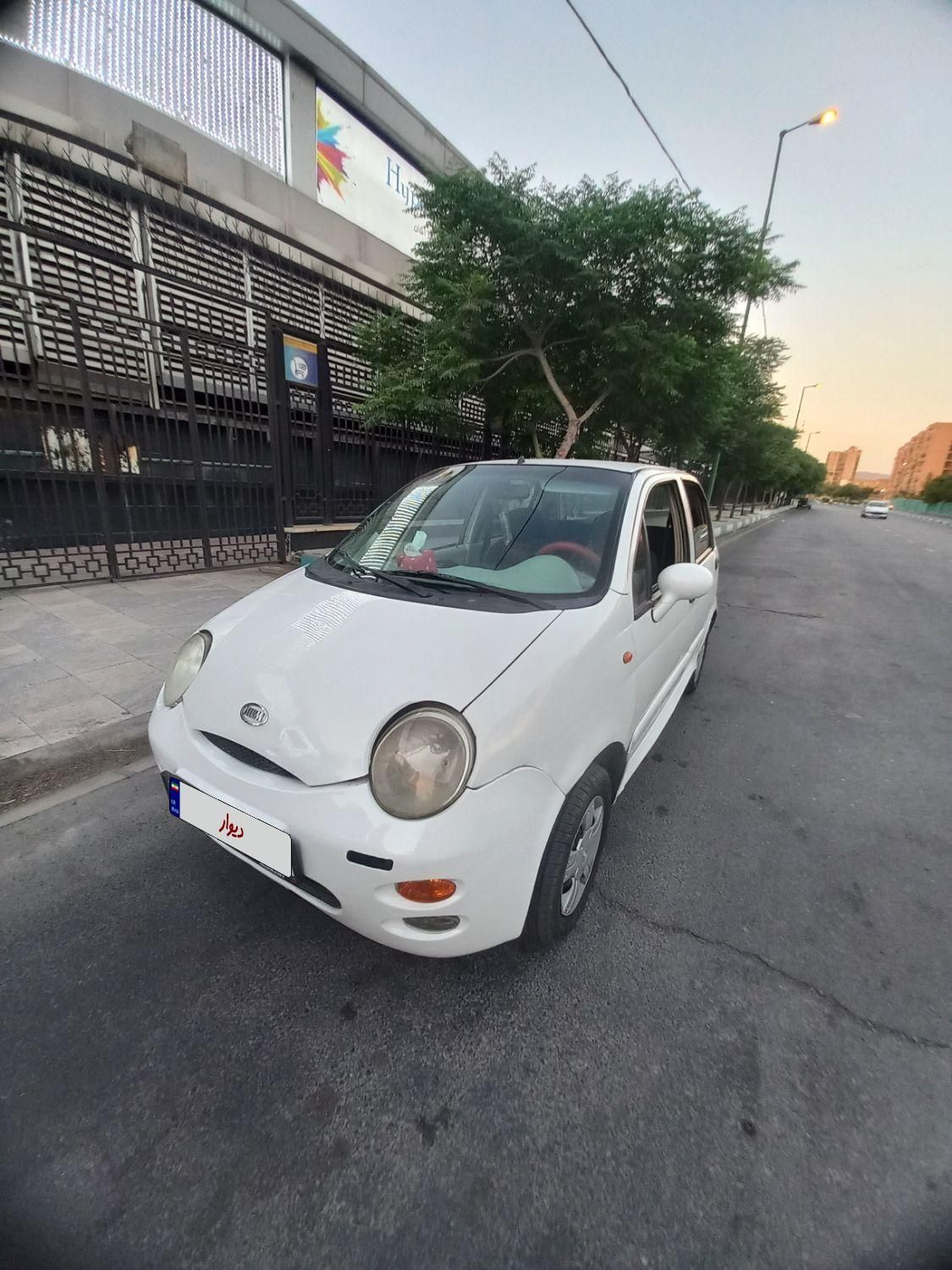 ام وی ام 110 چهار سیلندر دنده ای - 2011