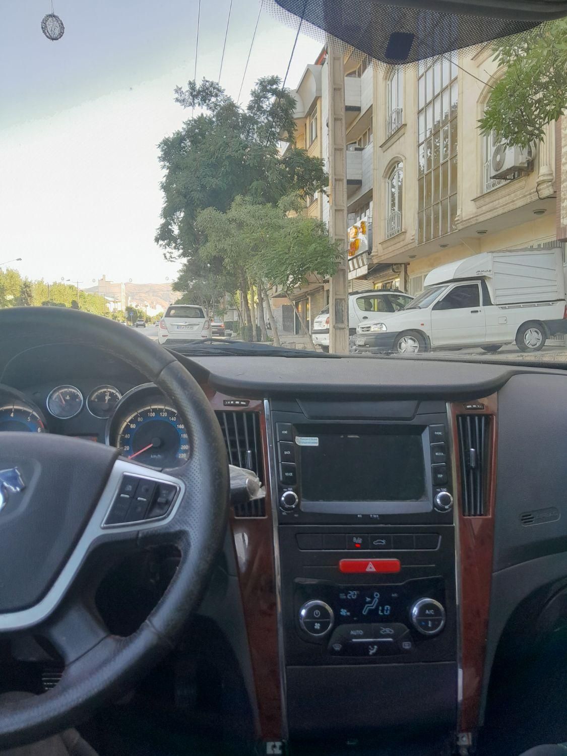 دنا پلاس توربو 6 دنده - 1402