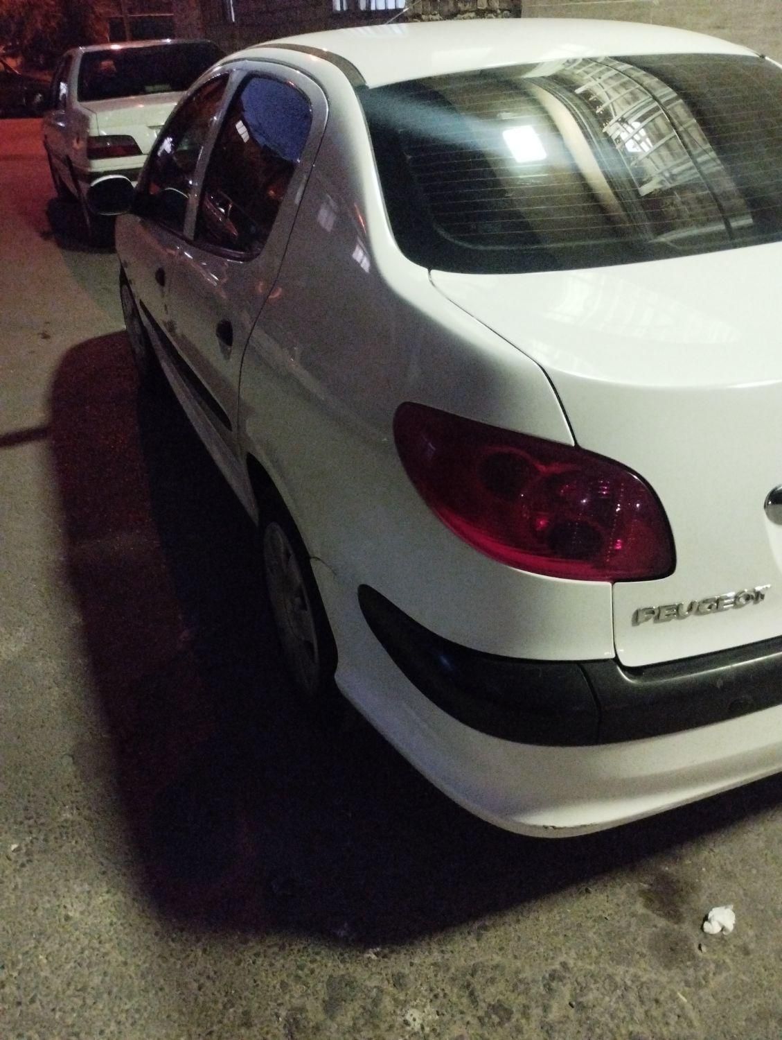 پژو ۲۰۶ صندوق دار v8 - 1395