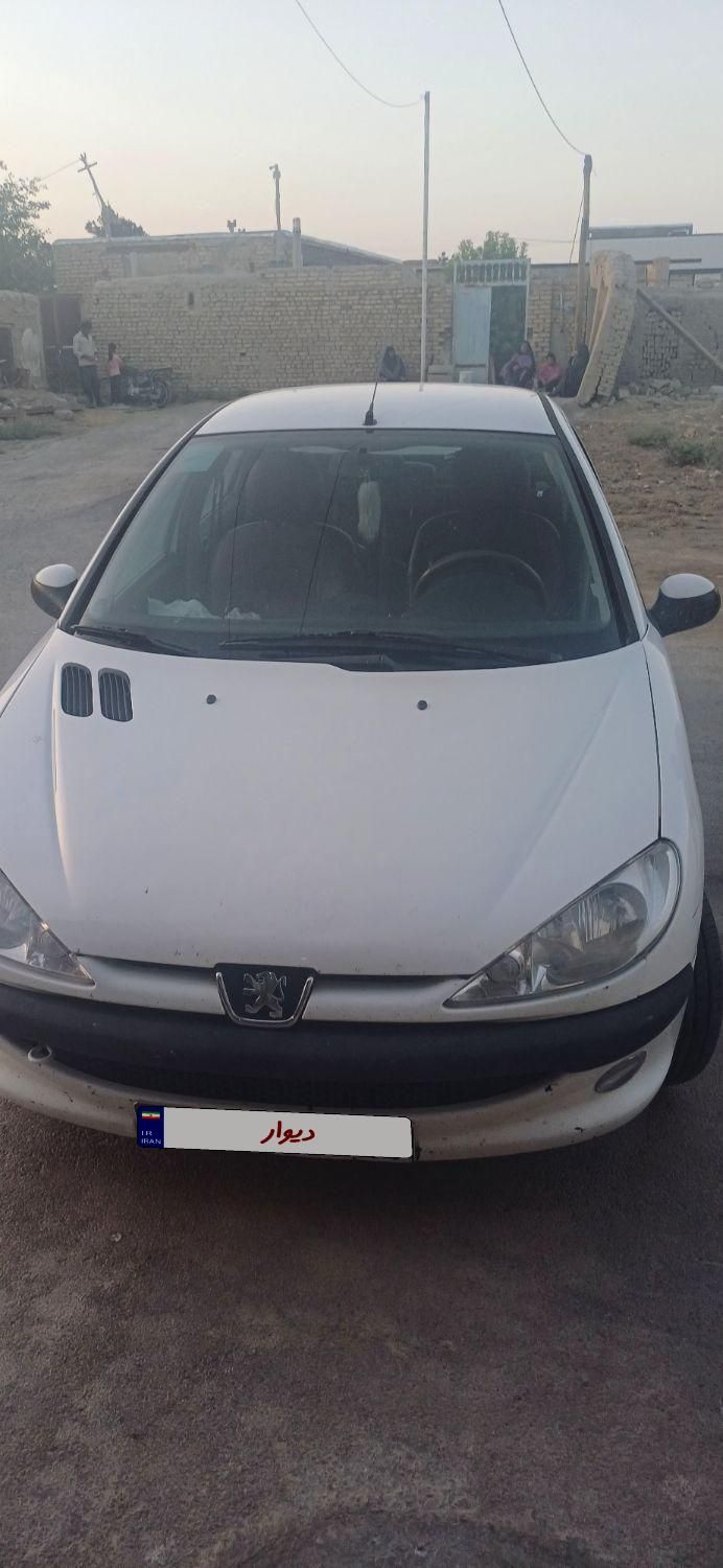 پژو ۲۰۶ صندوق دار v8 - 1397