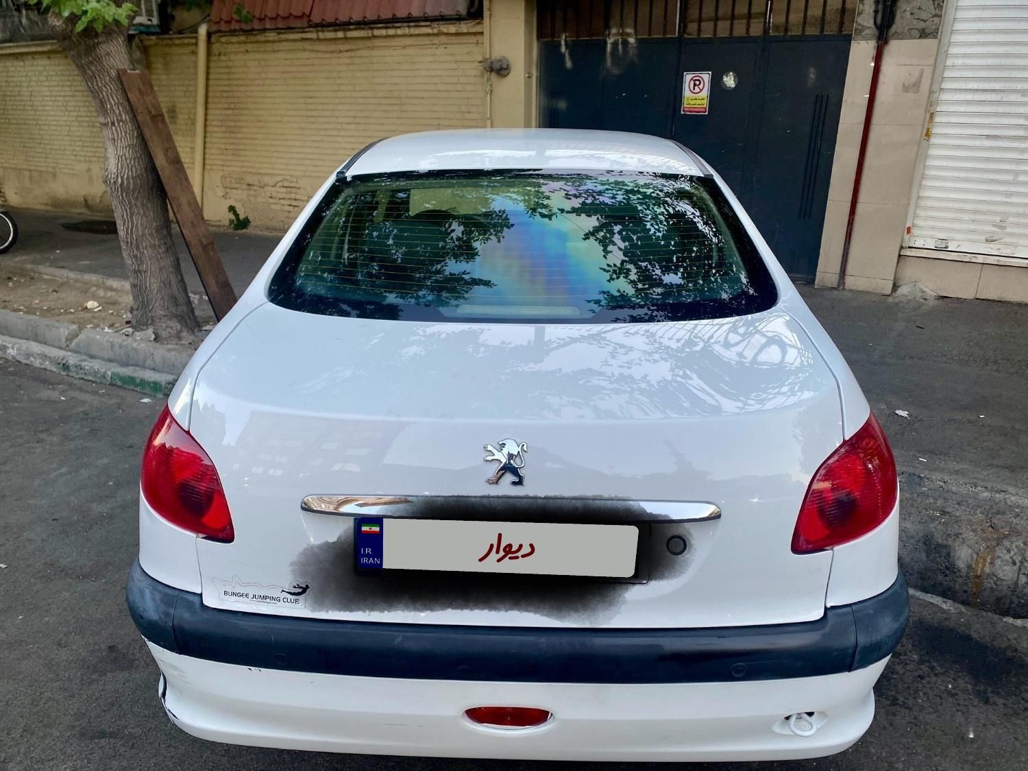 پژو ۲۰۶ صندوق دار v8 - 1395