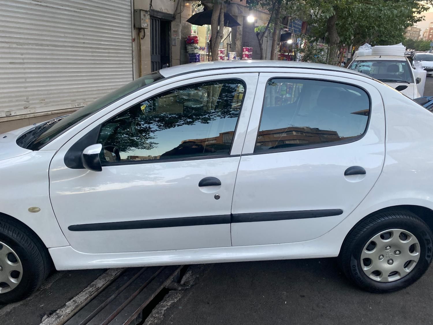 پژو ۲۰۶ صندوق دار v8 - 1395