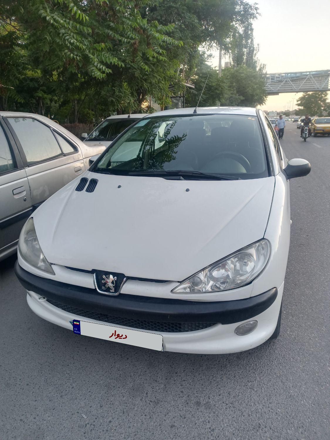 پژو ۲۰۶ صندوق دار v8 - 1396