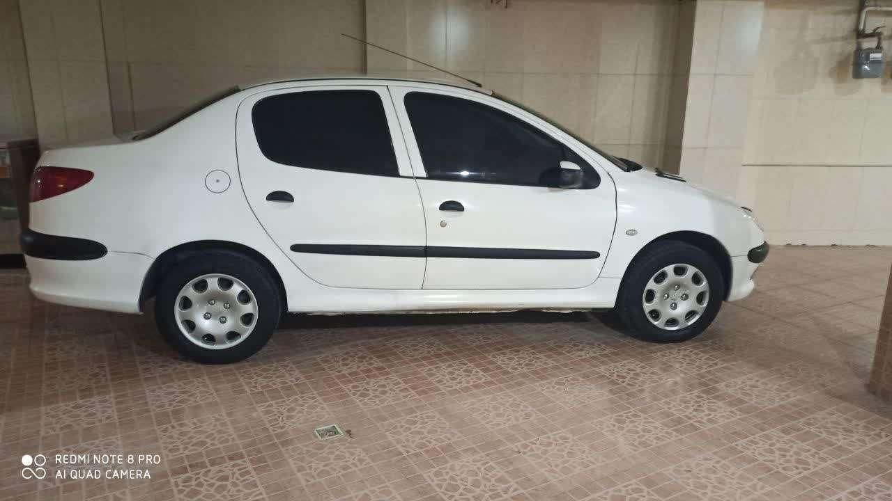 پژو ۲۰۶ صندوق دار v8 - 1395