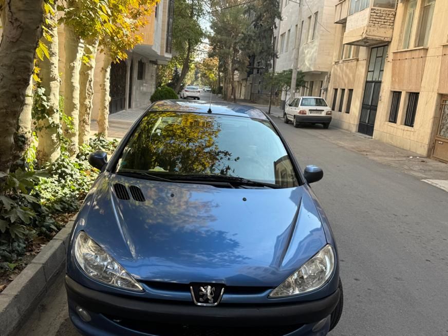 پژو ۲۰۶ صندوق دار v8 - 1394