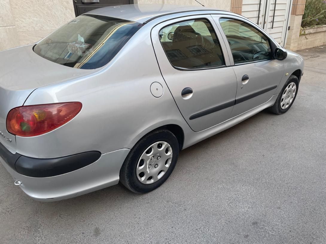 پژو ۲۰۶ صندوق دار v8 - 1392