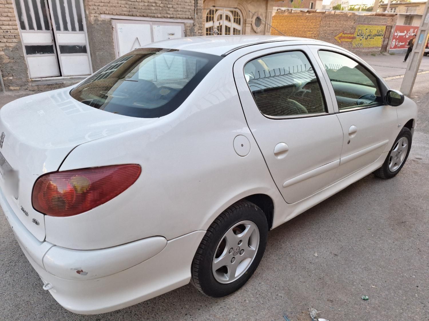 پژو ۲۰۶ صندوق دار v8 - 1388