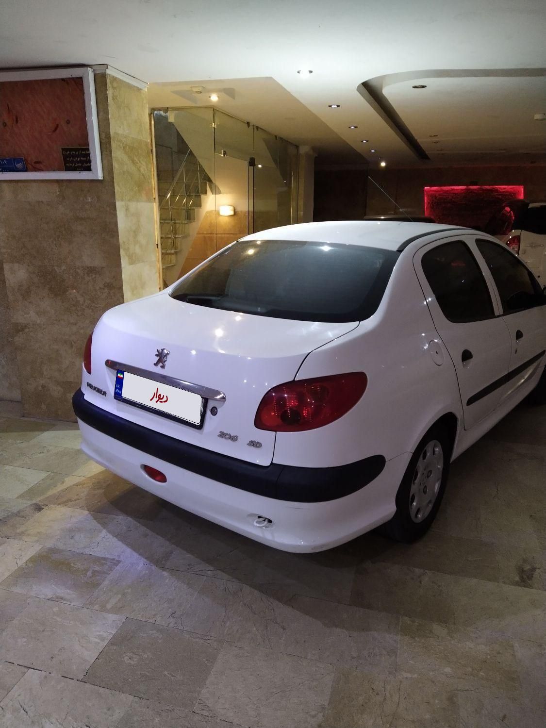 پژو ۲۰۶ صندوق دار v8 - 1394