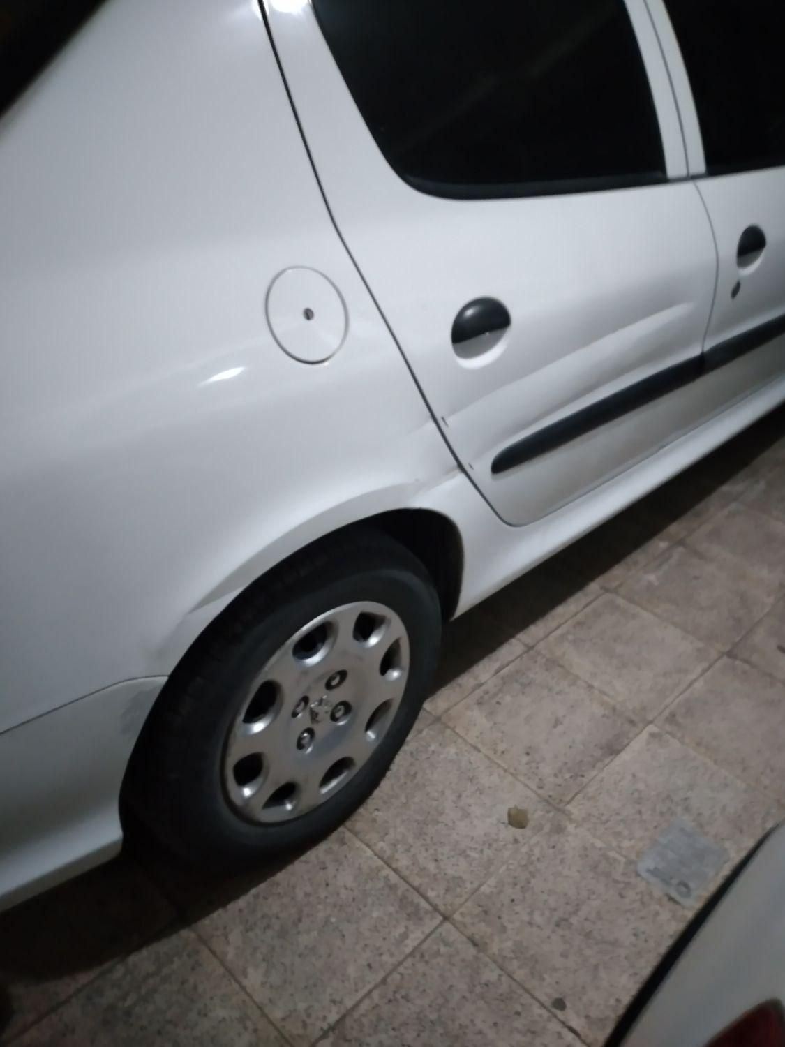 پژو ۲۰۶ صندوق دار v8 - 1394