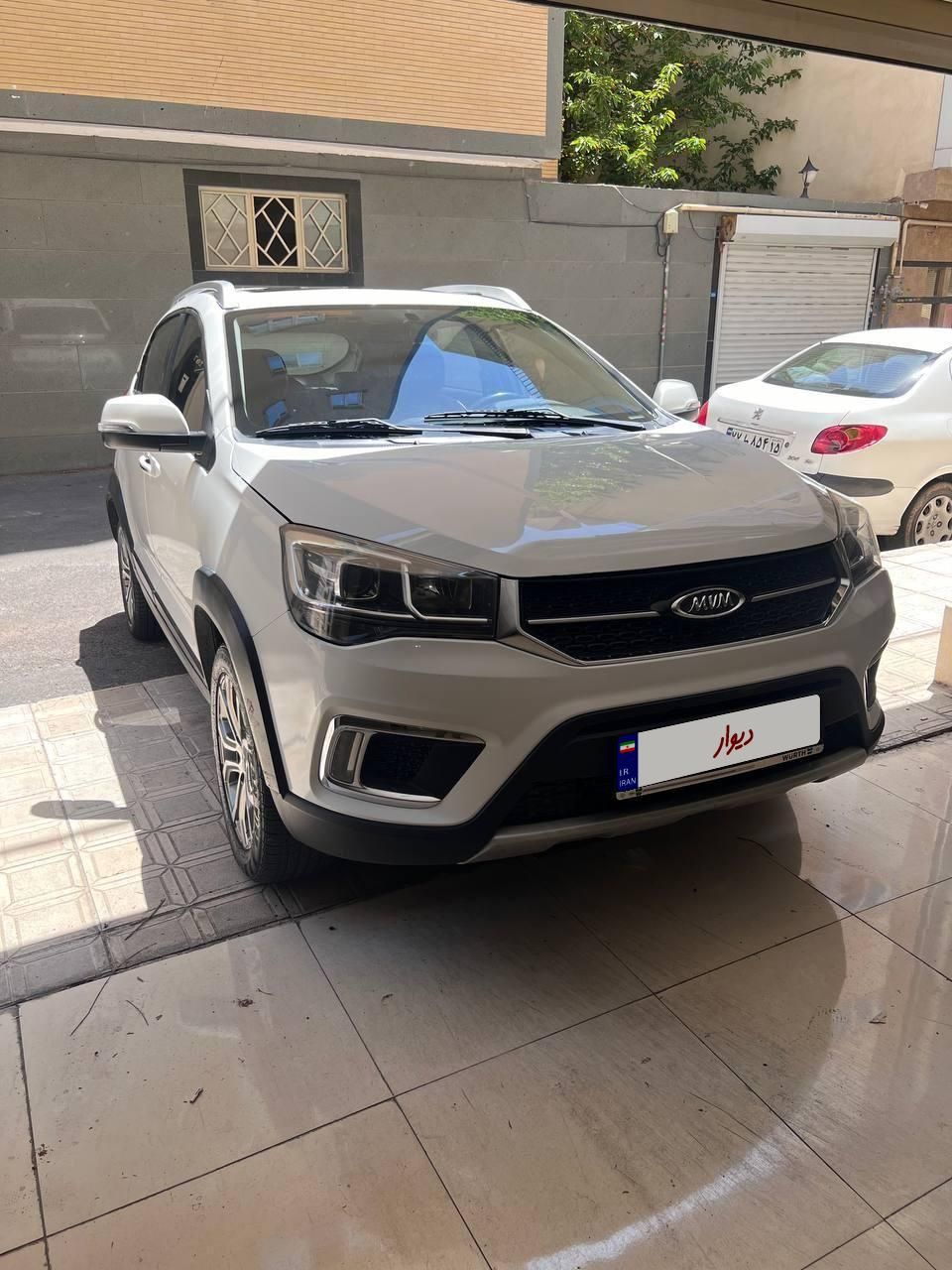 خودرو ام وی ام، X22 آگهی ann_18445722