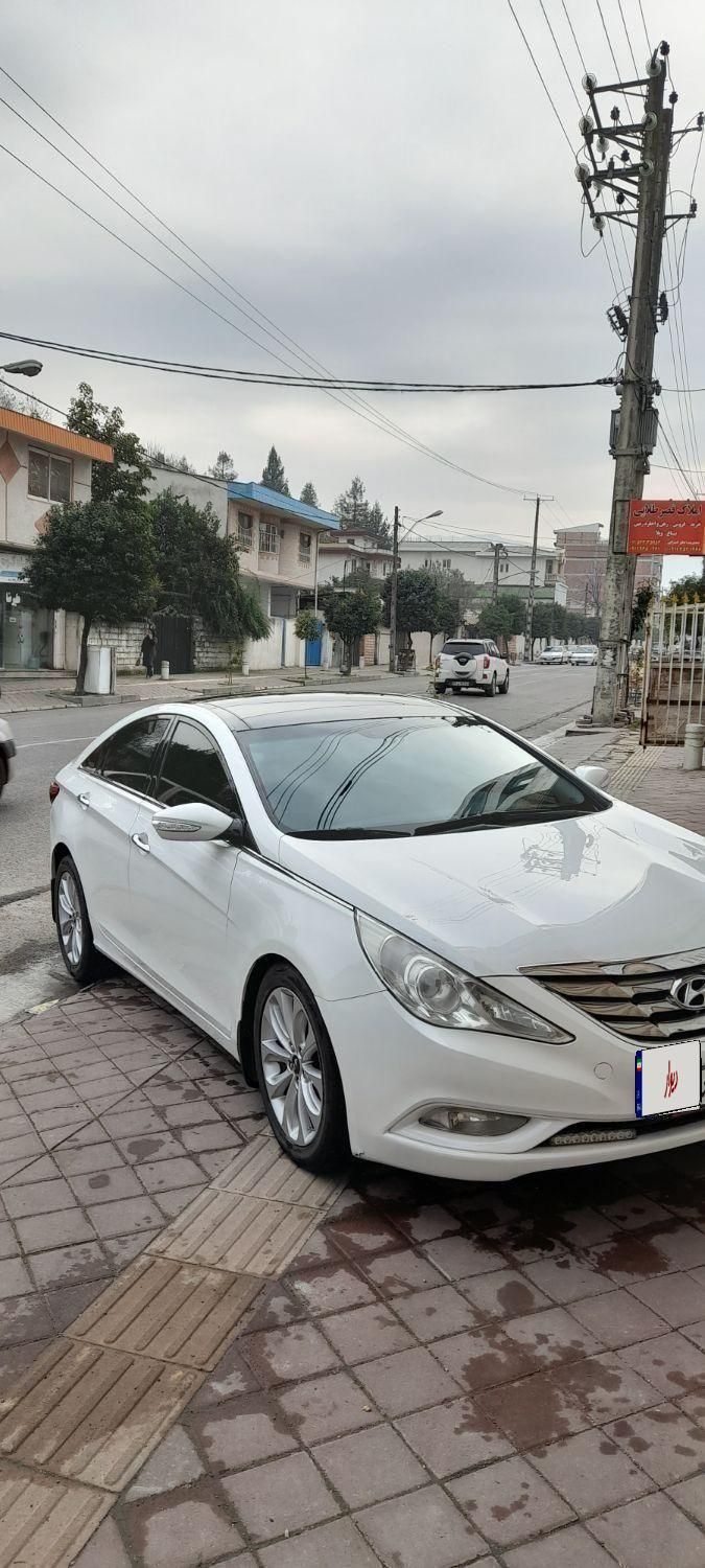 هیوندای سوناتا فول YF - 2011