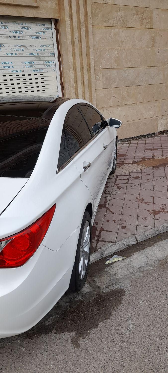 هیوندای سوناتا فول YF - 2011