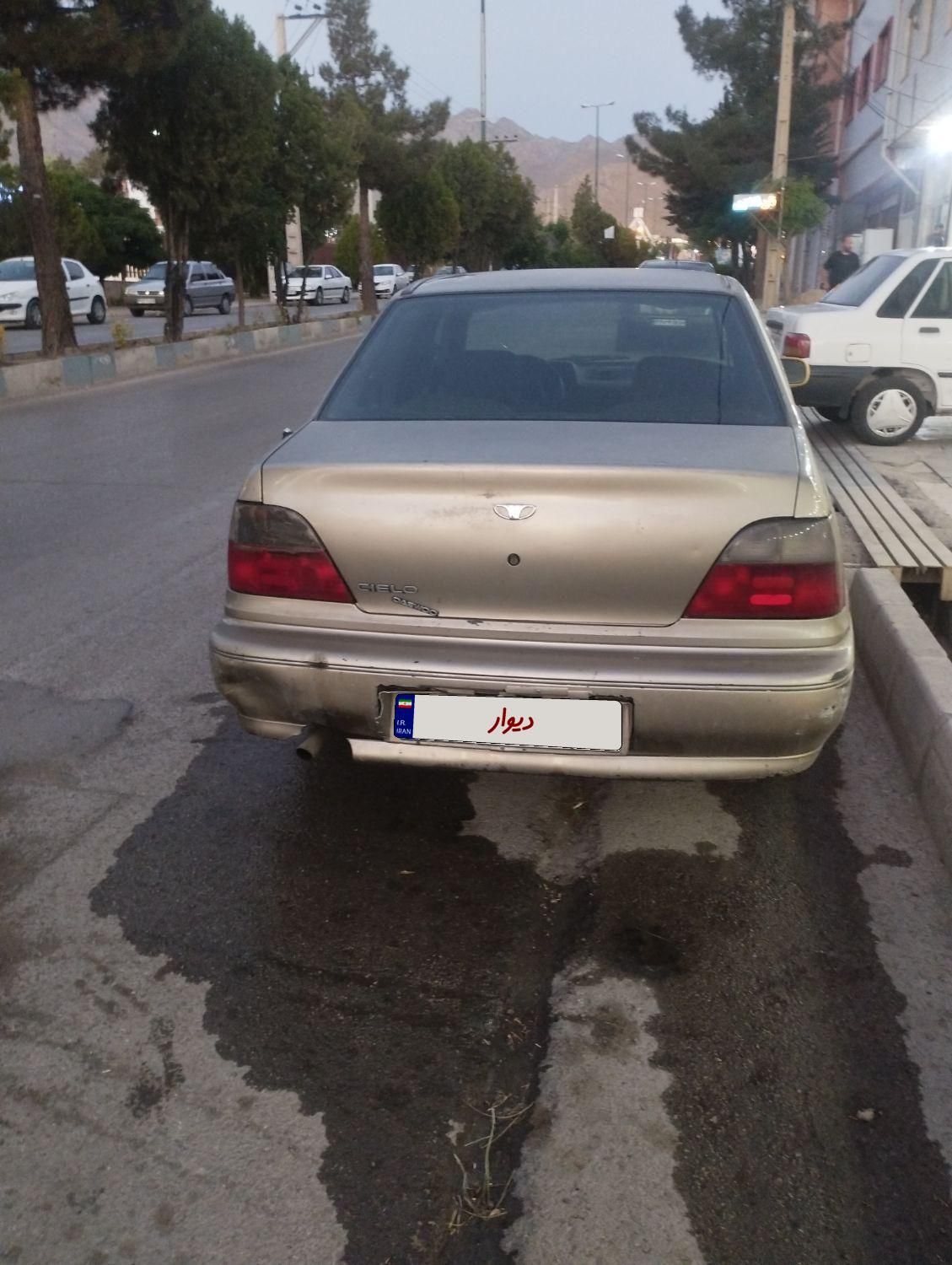 دوو سیلو سدان - 2001