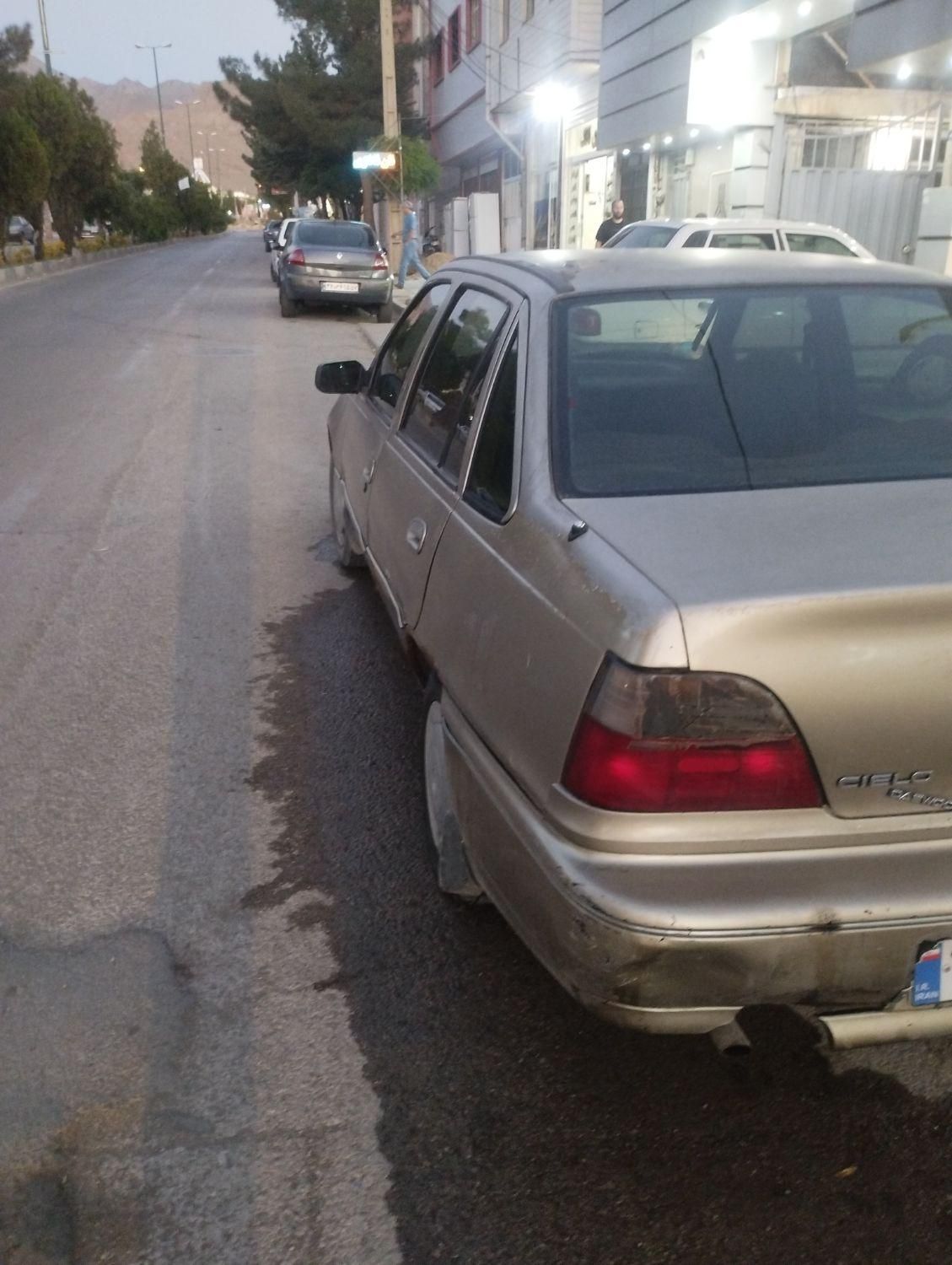 دوو سیلو سدان - 2001