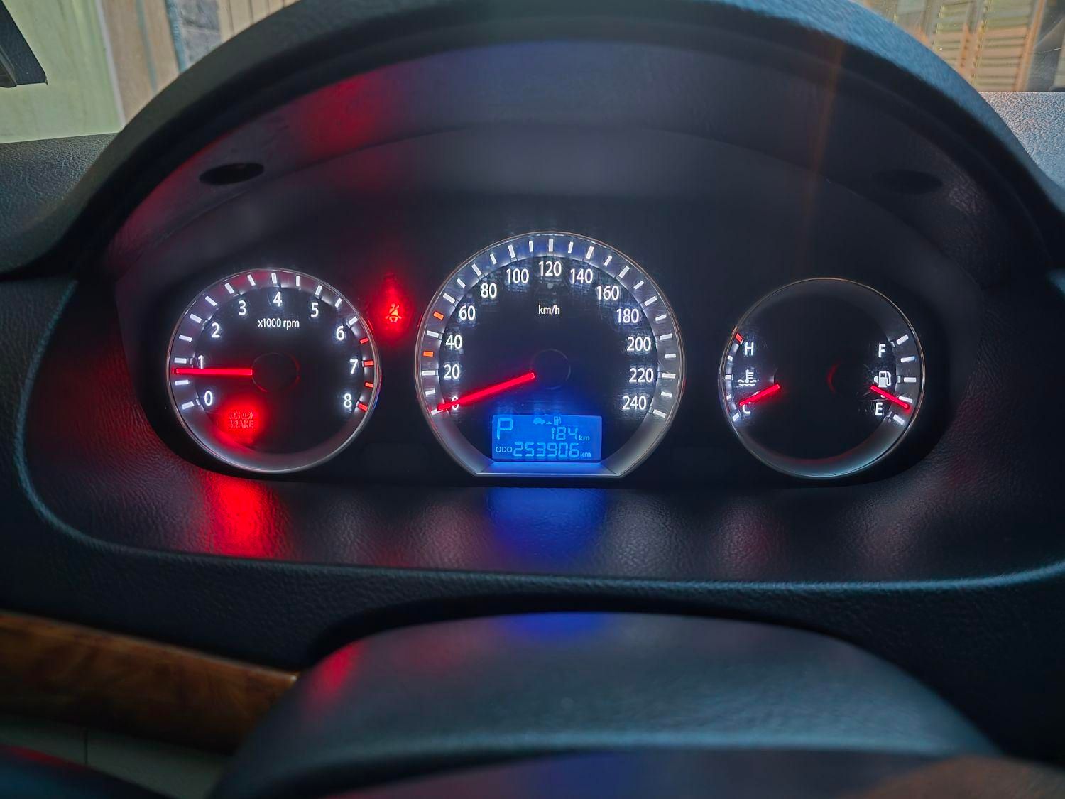 هیوندای سوناتا اتوماتیک NF 2400 - 2009