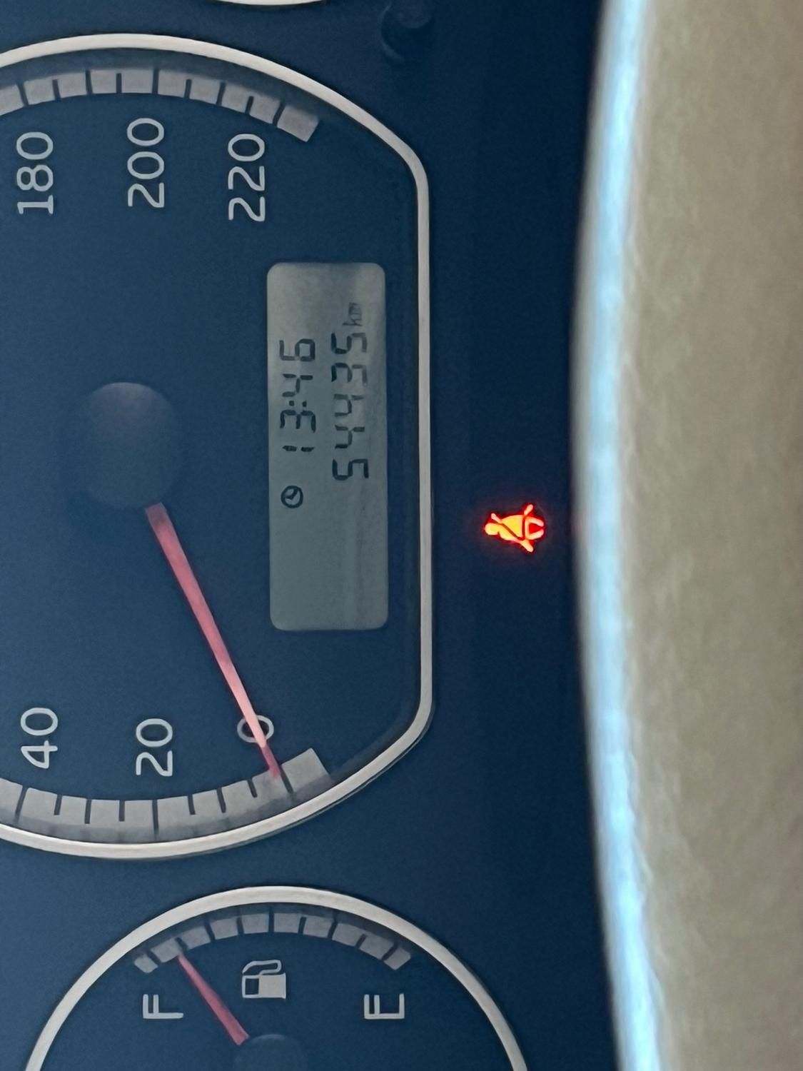 ام وی ام 110 چهار سیلندر دنده ای - 2014