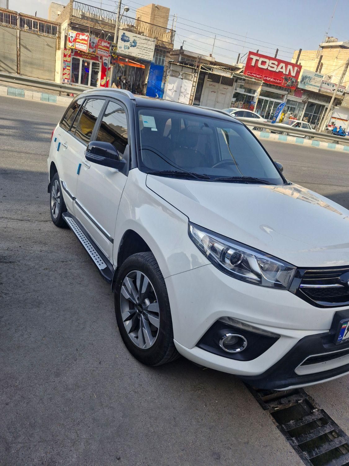 خودرو ام وی ام، X33 آگهی ann_18447898