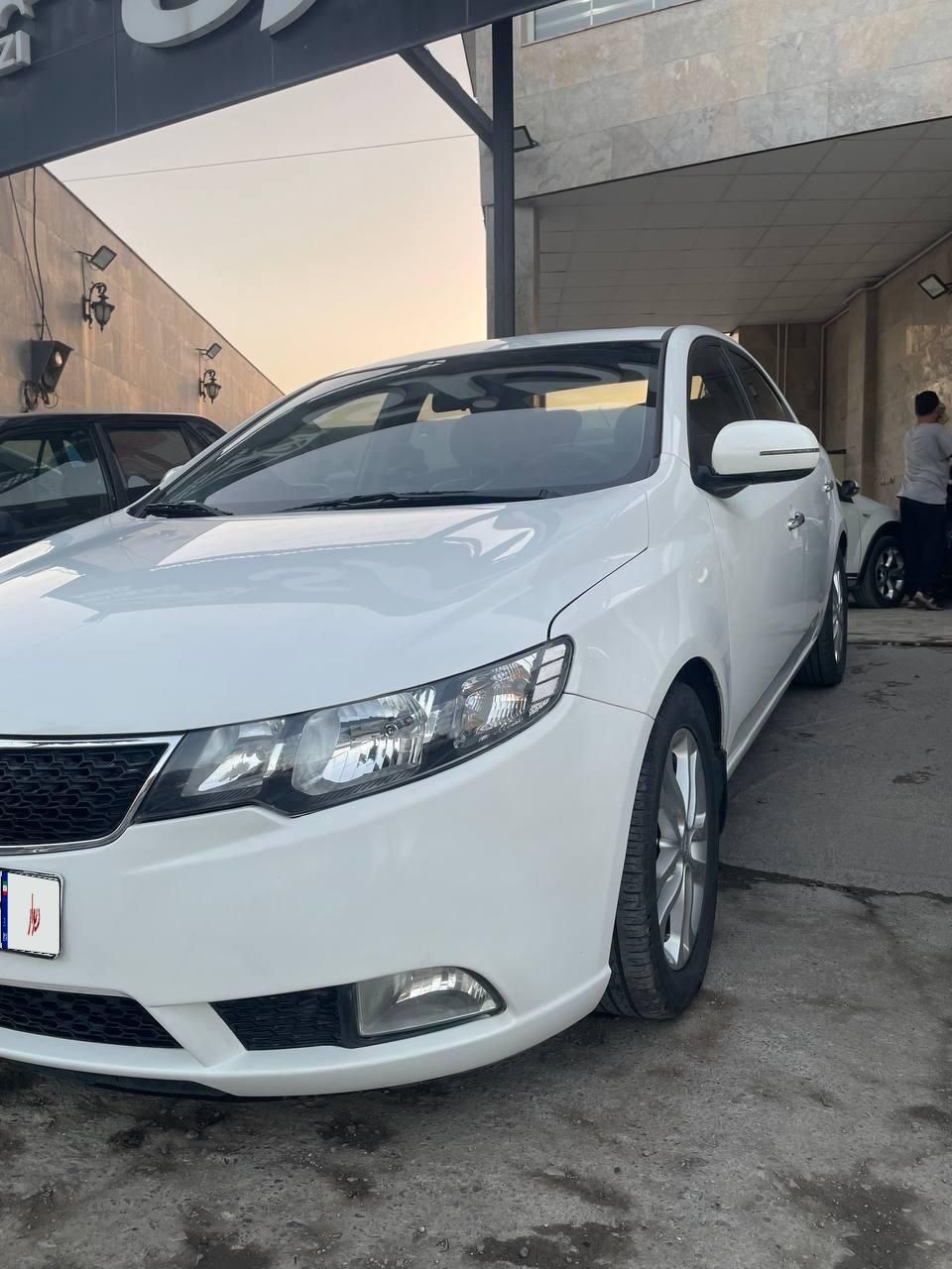 کیا سراتو 2.0 لیتر اتوماتیک GT لاین - 2017