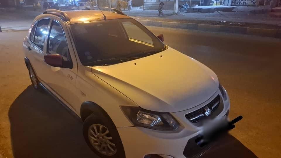 خودرو کوییک، R آگهی ann_18448387