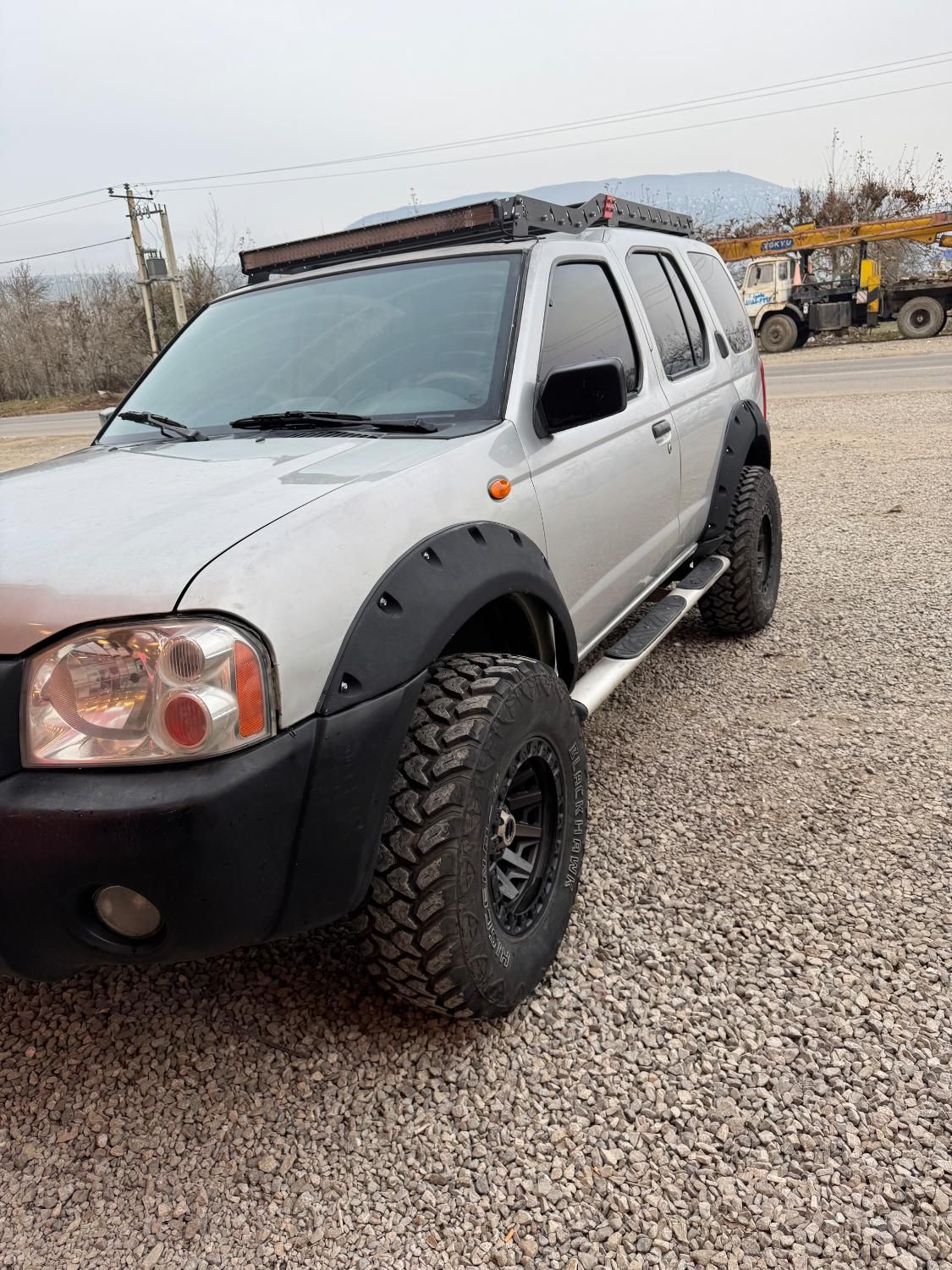 نیسان رونیز دنده‌ای - 2004