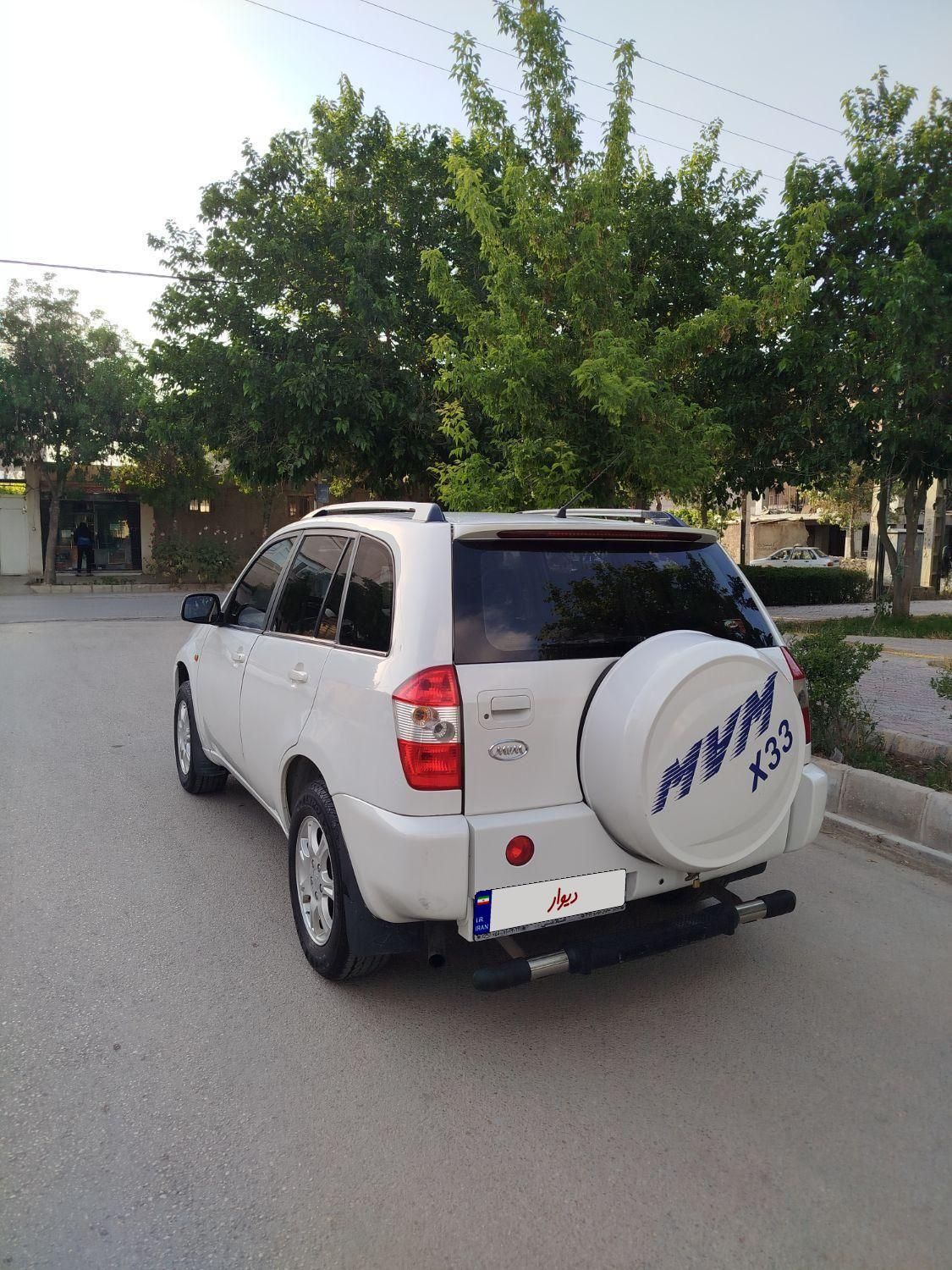 ام وی ام X33 دنده‌ای ساده - 2012