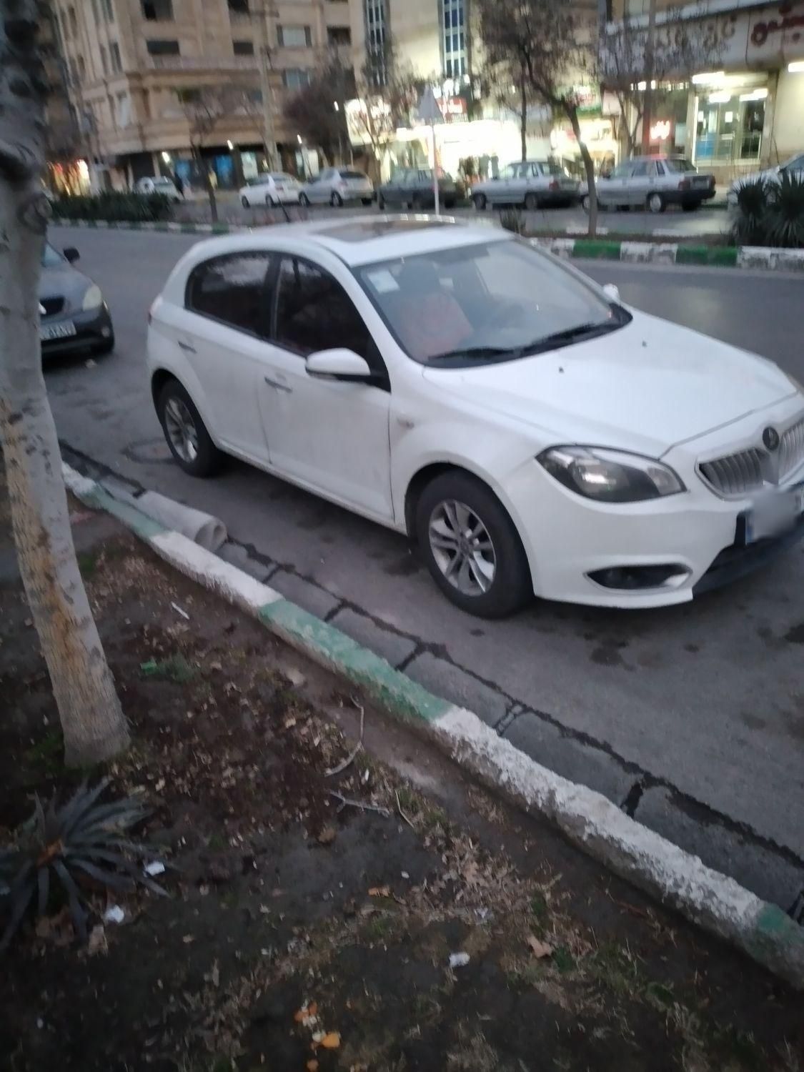 خودرو برلیانس، H320 آگهی ann_18448656
