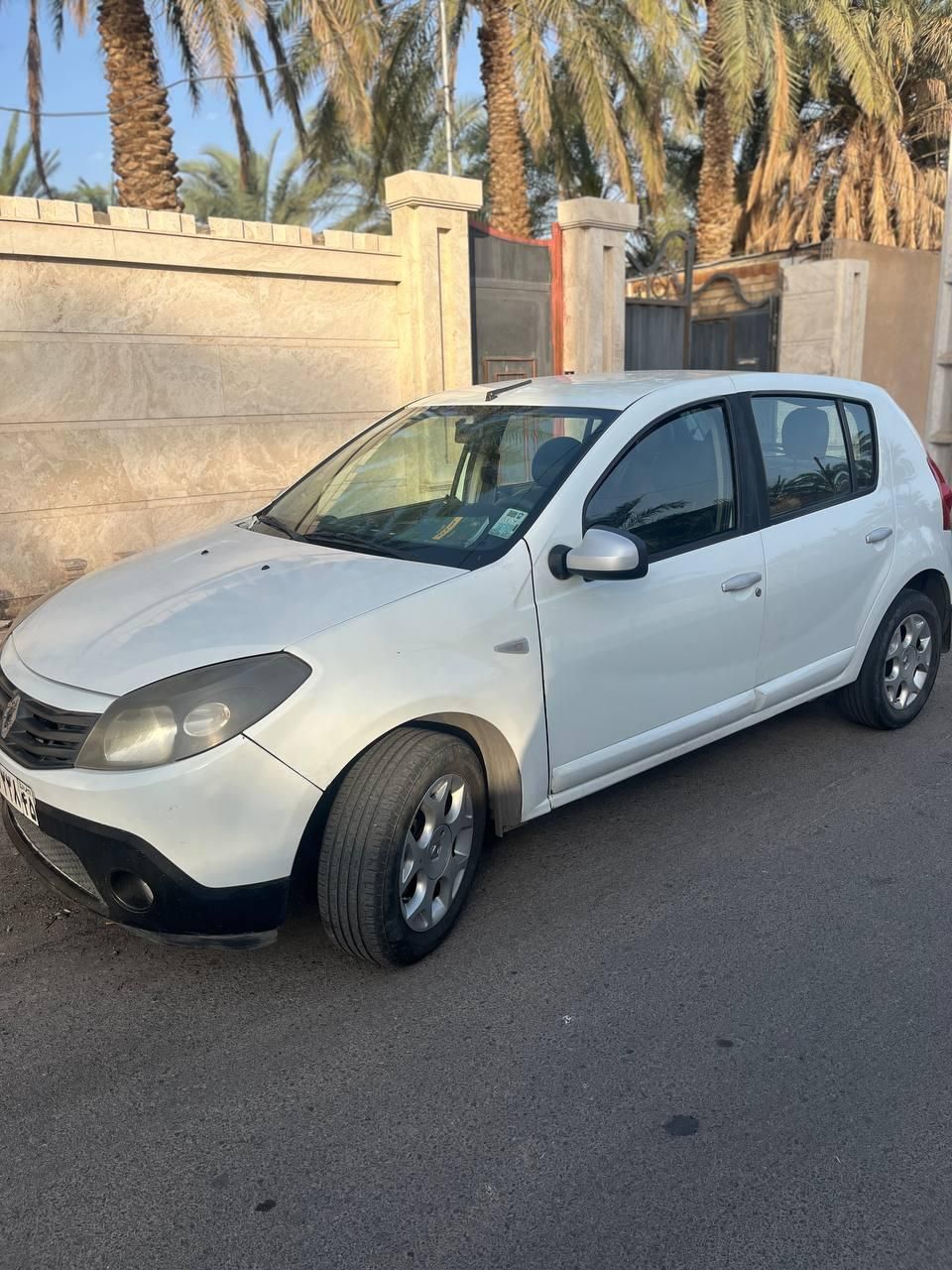 خودرو رنو، ساندرو آگهی ann_18449030