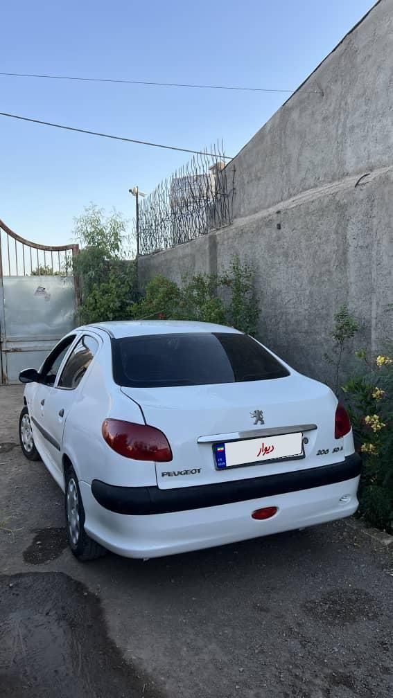 پژو ۲۰۶ صندوق دار v8 - 1389
