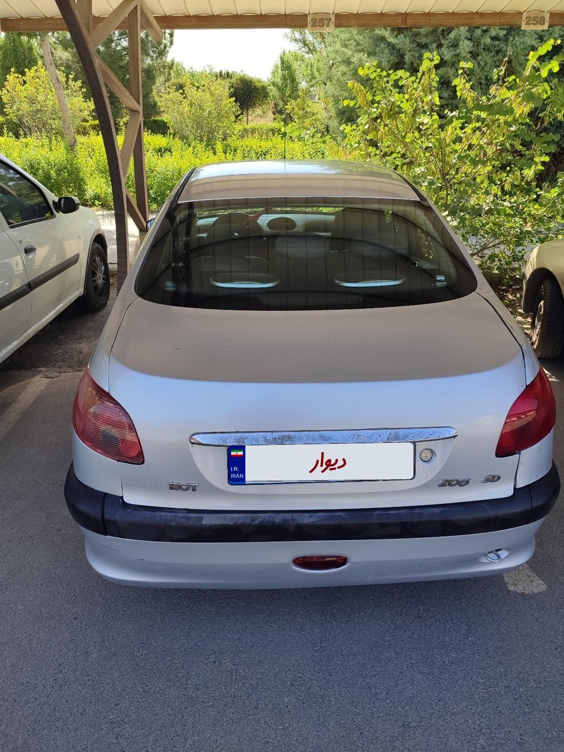 پژو ۲۰۶ صندوق دار v8 - 1393