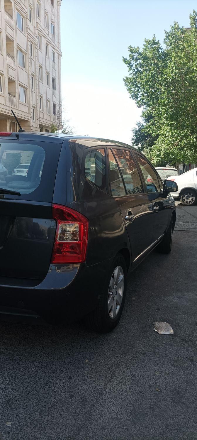 کیا کارنز فول UN - 2008