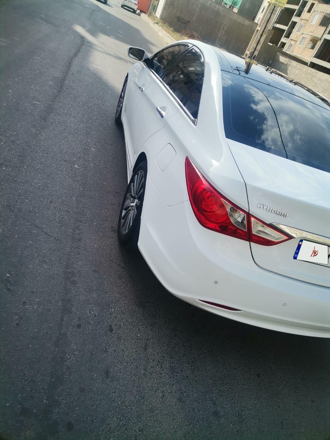 هیوندای سوناتا فول YF - 2011