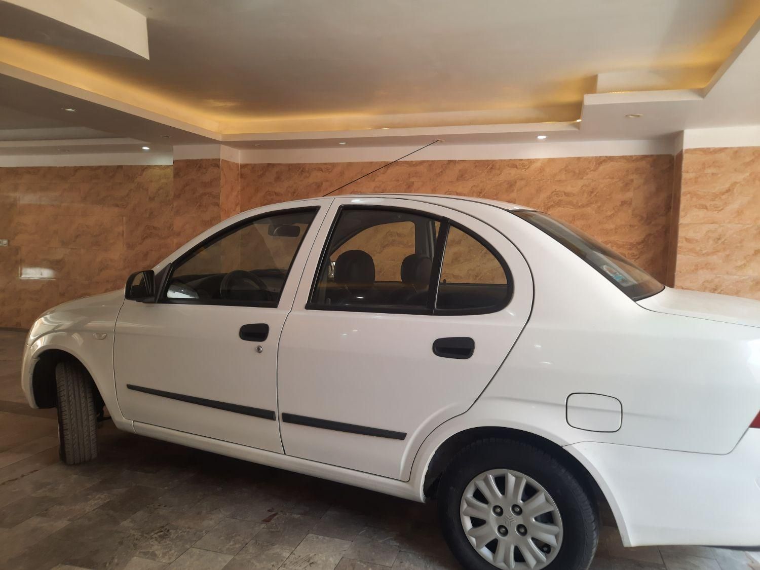تیبا صندوق دار SX - 1399