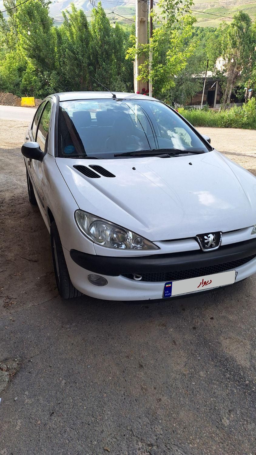 پژو ۲۰۶ صندوق دار v8 - 1390