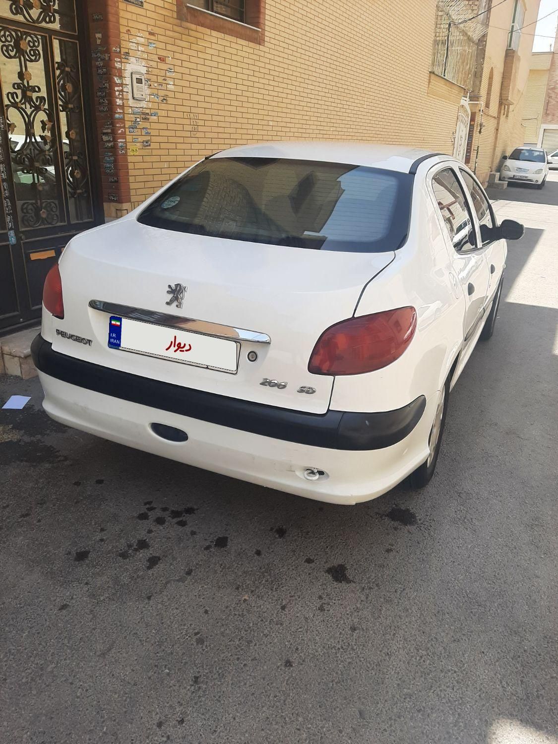 پژو ۲۰۶ صندوق دار v8 - 1399