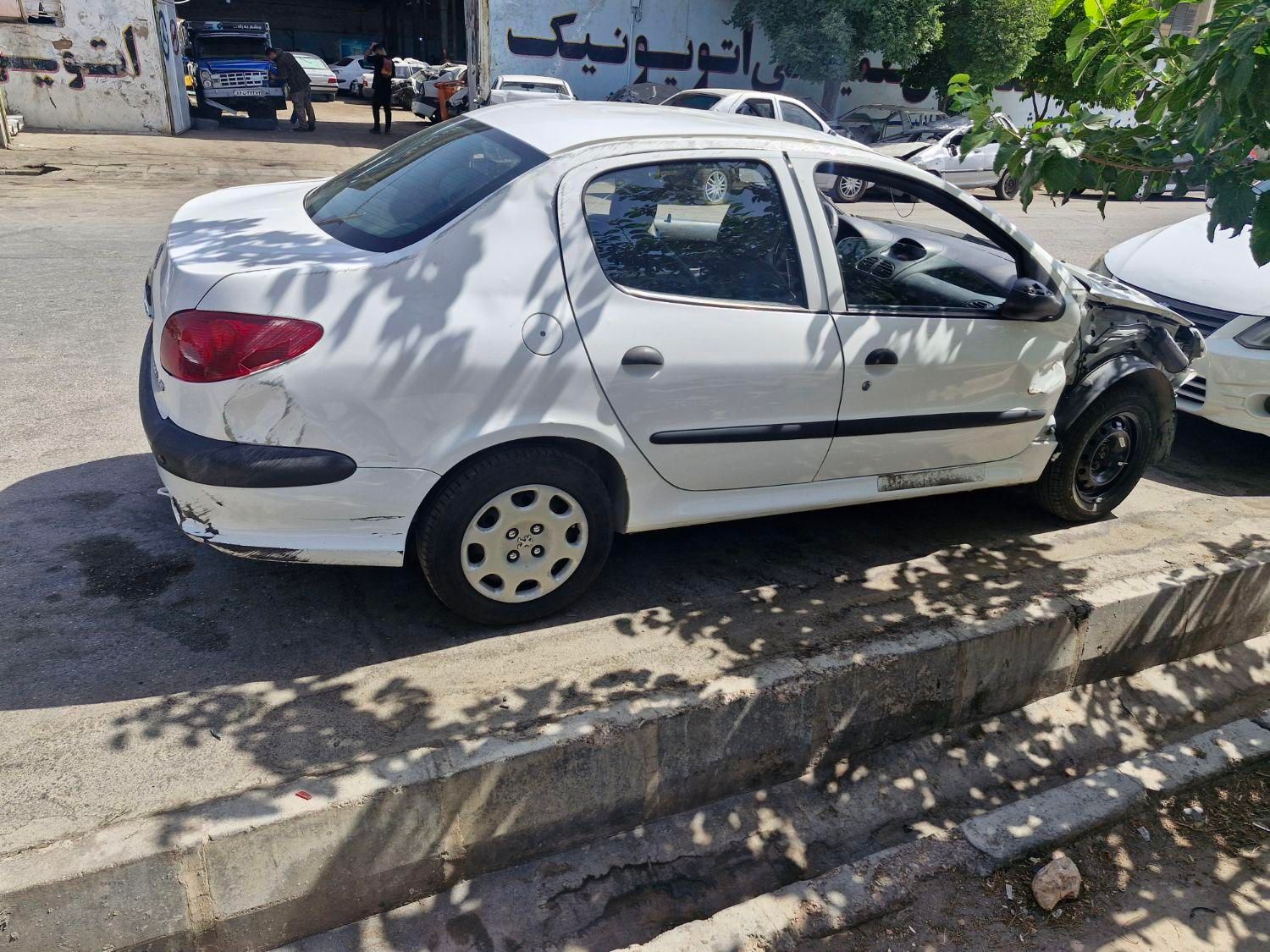 پژو ۲۰۶ صندوق دار v8 - 1398