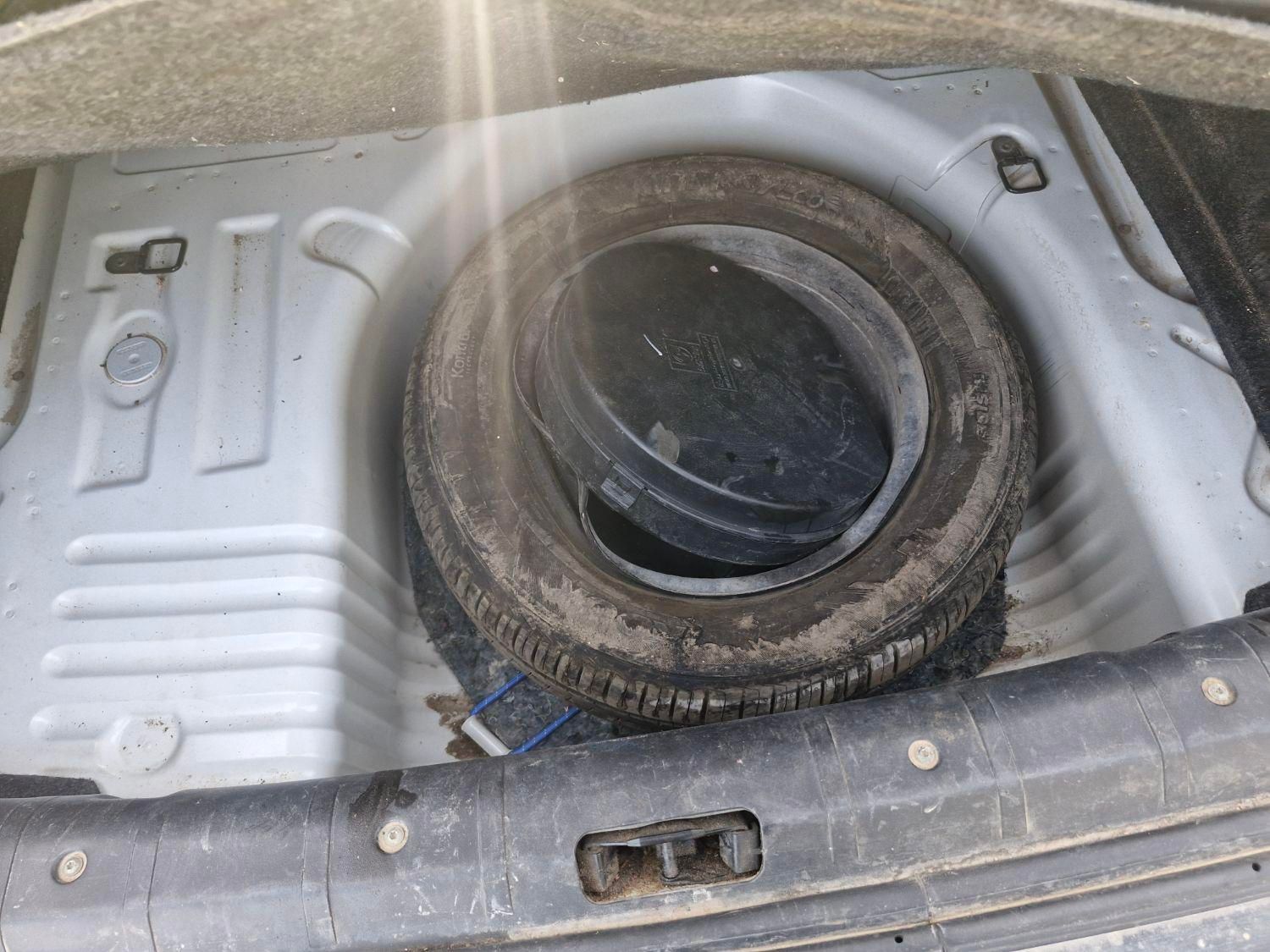 پژو ۲۰۶ صندوق دار v8 - 1398
