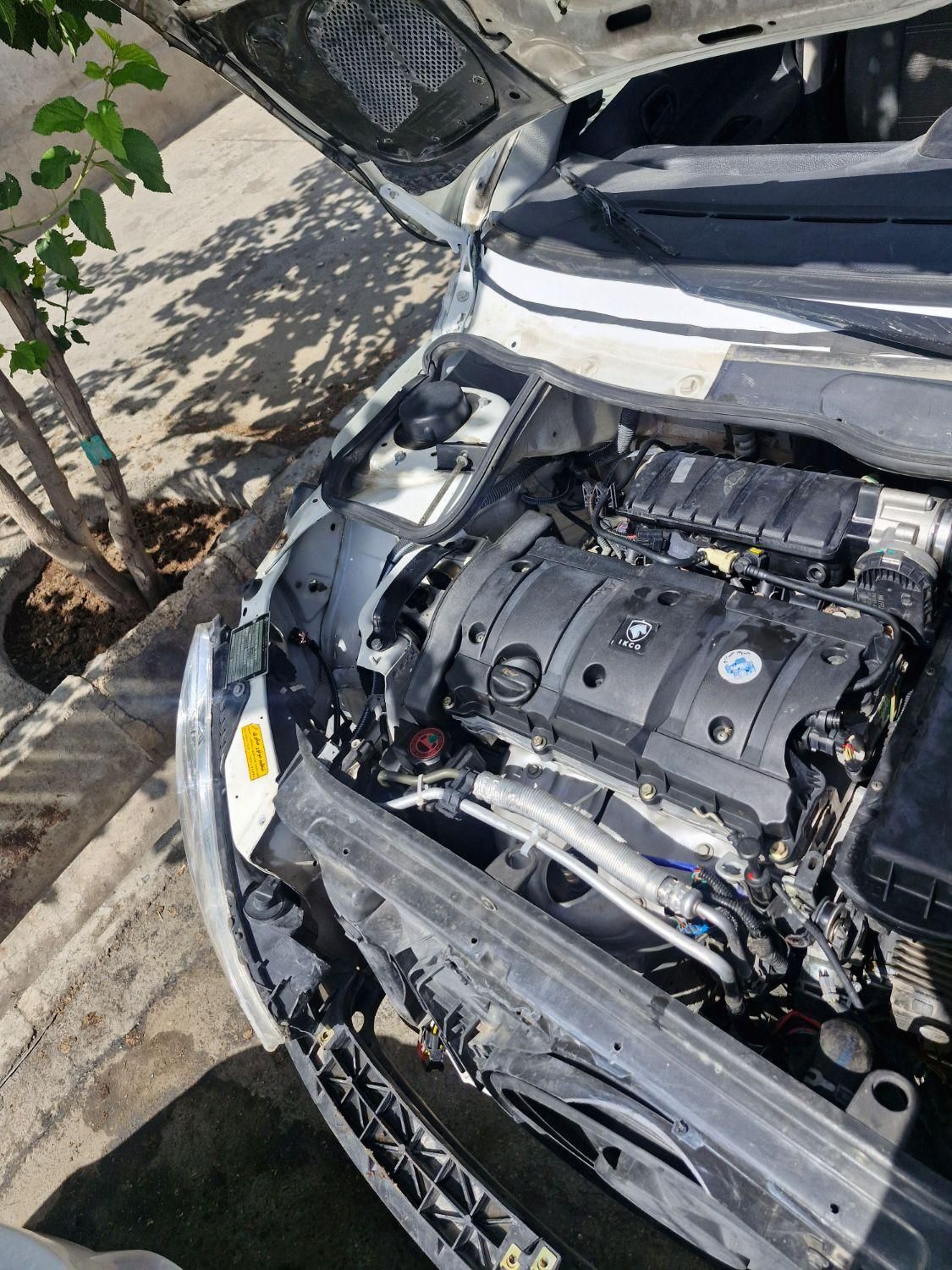 پژو ۲۰۶ صندوق دار v8 - 1398