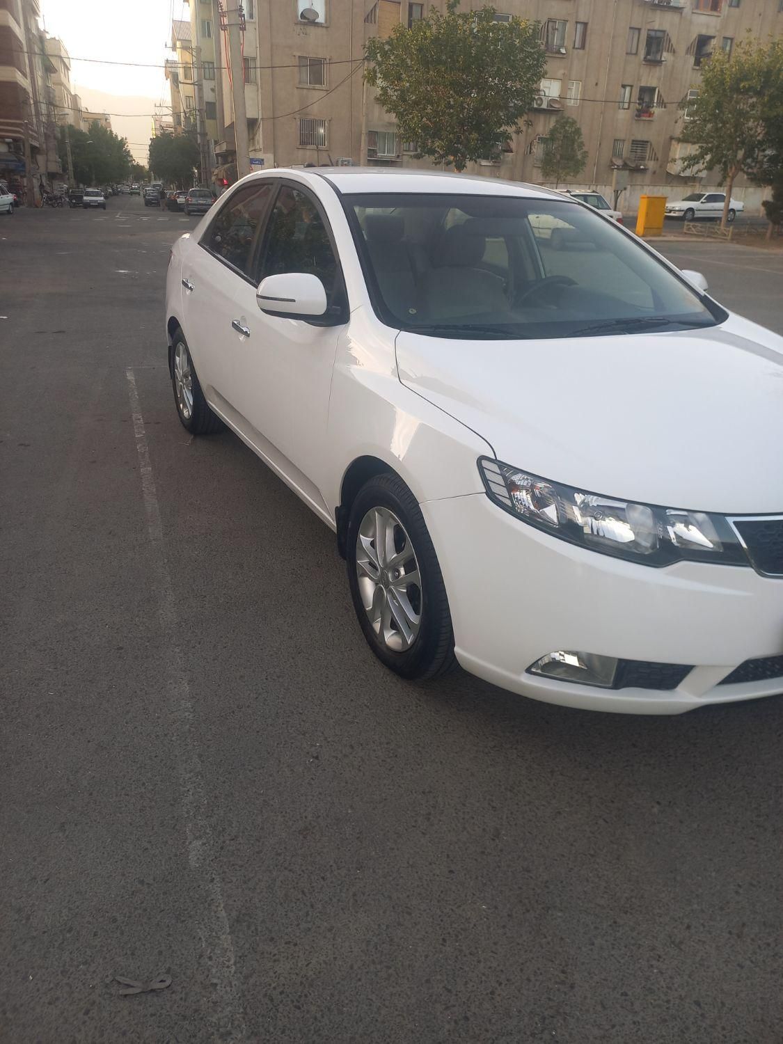 کیا سراتو مونتاژ 2000 اتوماتیک - 2015