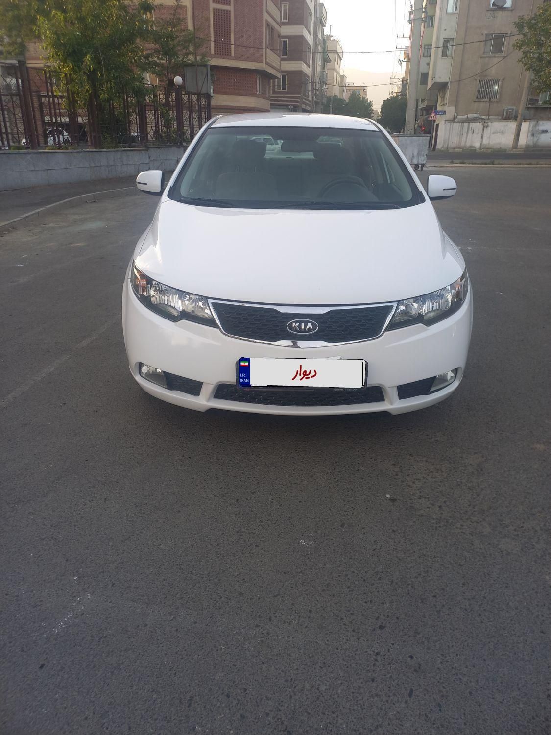 خودرو کیا، سراتو مونتاژ آگهی ann_18451505