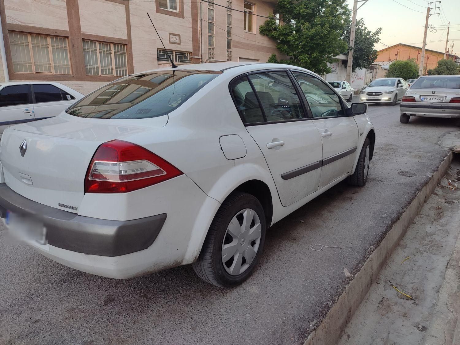 رنو مگان پارس خودرو 1600 E2 - 2012