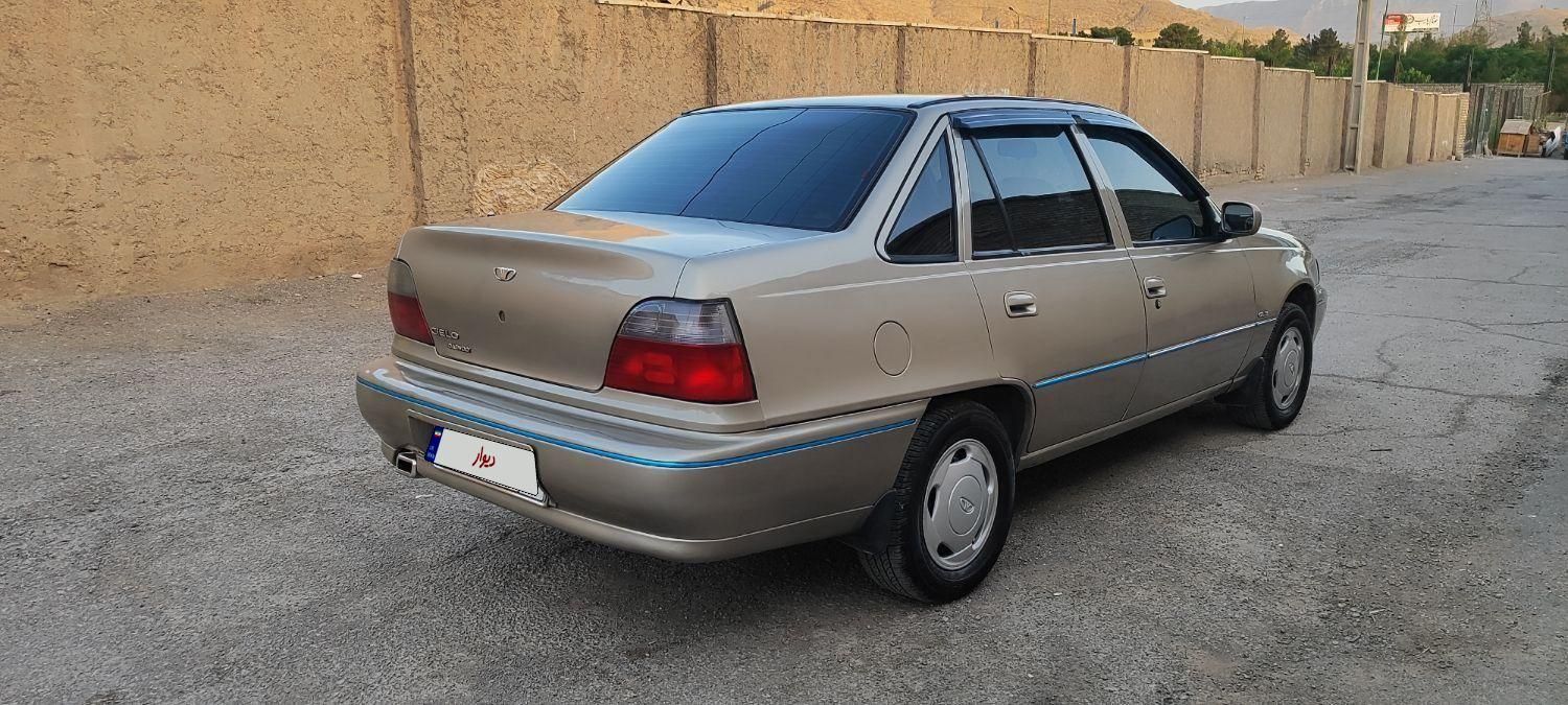 دوو سیلو سدان - 2001