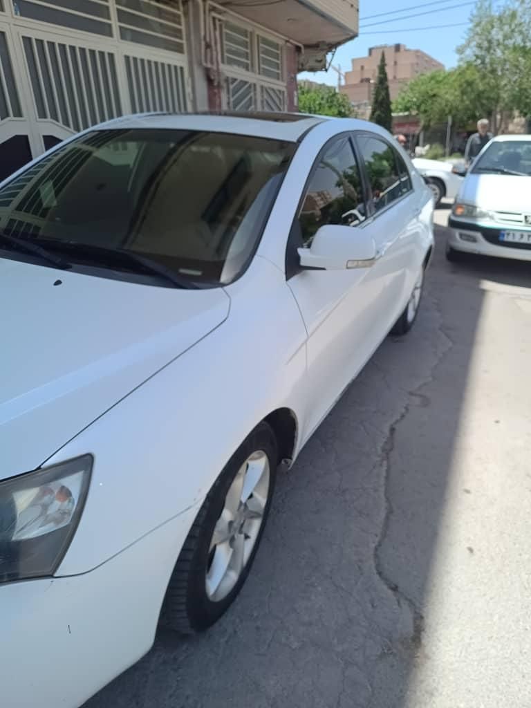 جیلی امگرند 7 دنده‌ای - 2013