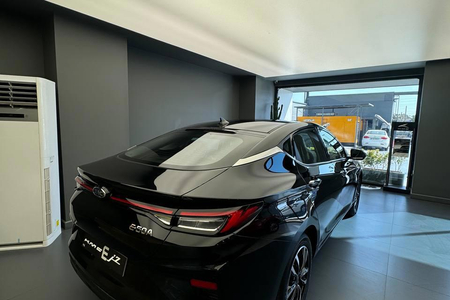 کی ام سی EJ7 142 کیلووات - 2024